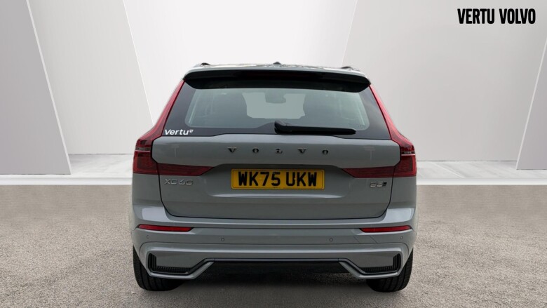 Volvo XC60 2.0 B5P Plus Dark 5dr AWD Geartronic Petrol Estate